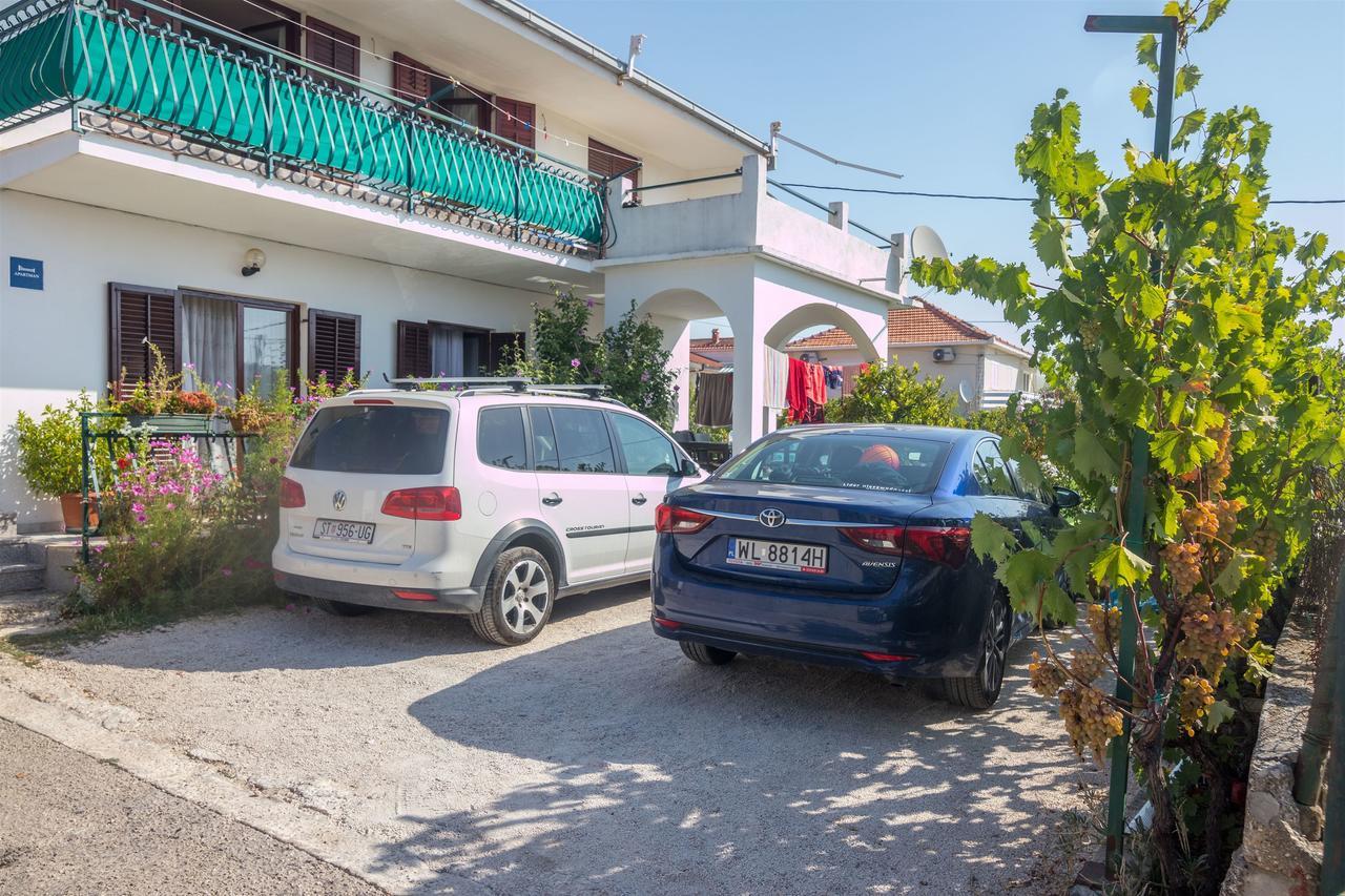 Apartment Vinka Trogir Bagian luar foto