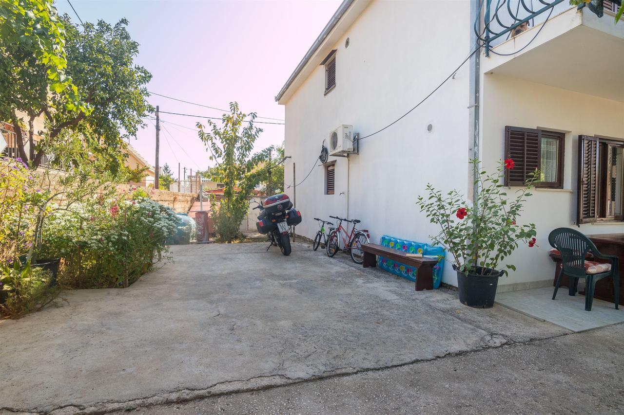 Apartment Vinka Trogir Bagian luar foto