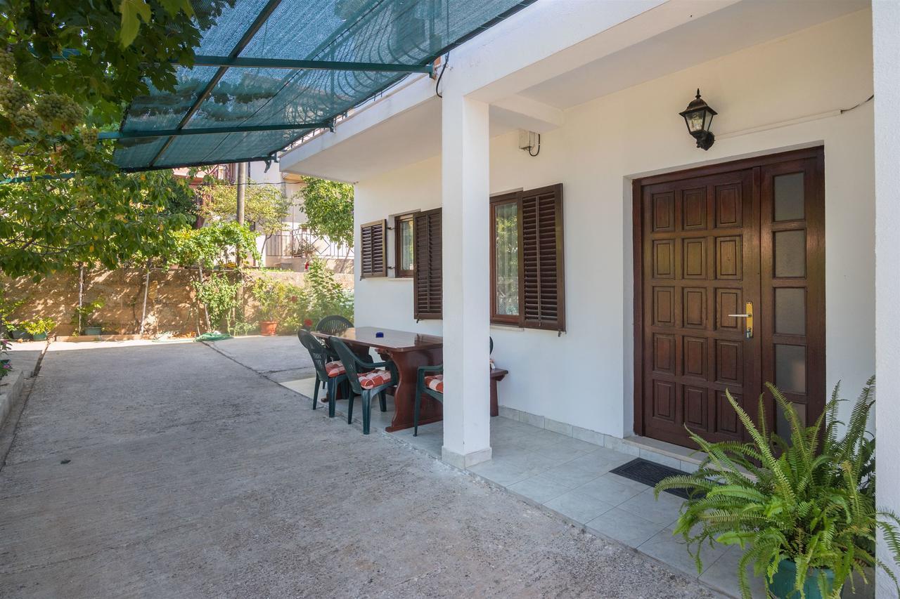 Apartment Vinka Trogir Bagian luar foto